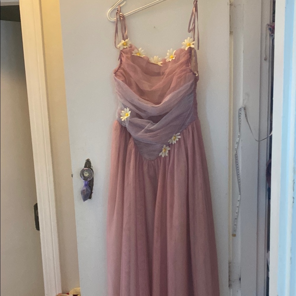 Le Bassin Aux Nympheas sheer magical dress with daisies